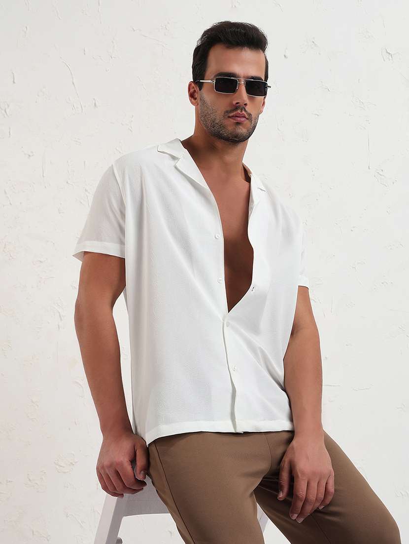 men white solid short sleeve regular fit casual shirt