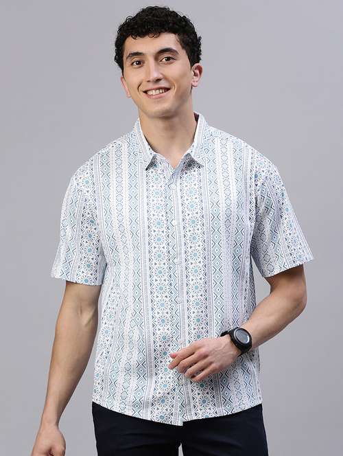 men printed short sleeve slim fit casual shirt - 21843932 - Standard Image - 0