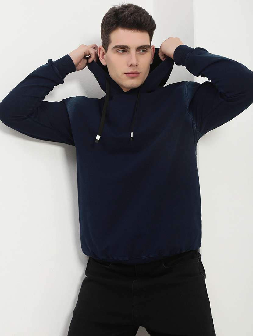 men navy blue long sleeve solid slim fit sweatshirt