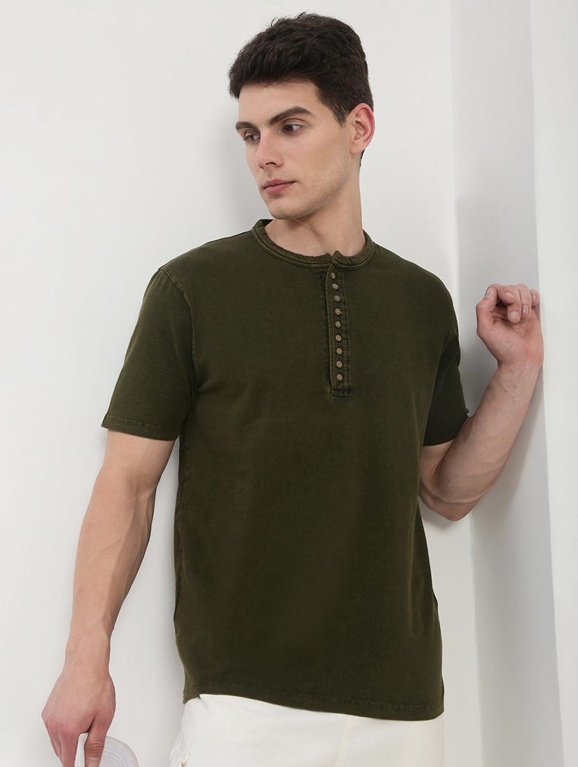 men green short sleeve solid slim fit t-shirt - 21843961 - Zoom Image - 0