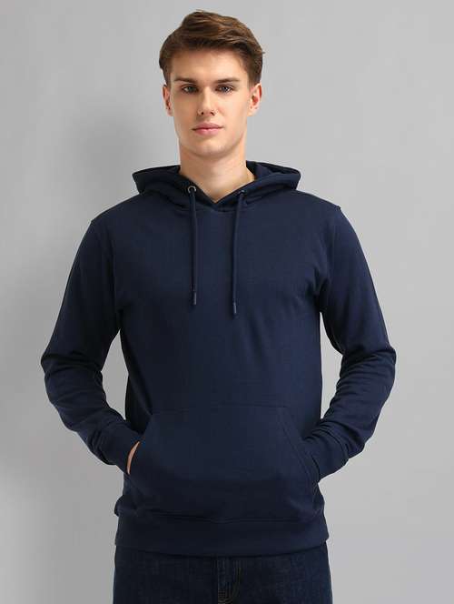 Men Solid Long Sleeve Hooded Sweatshirt