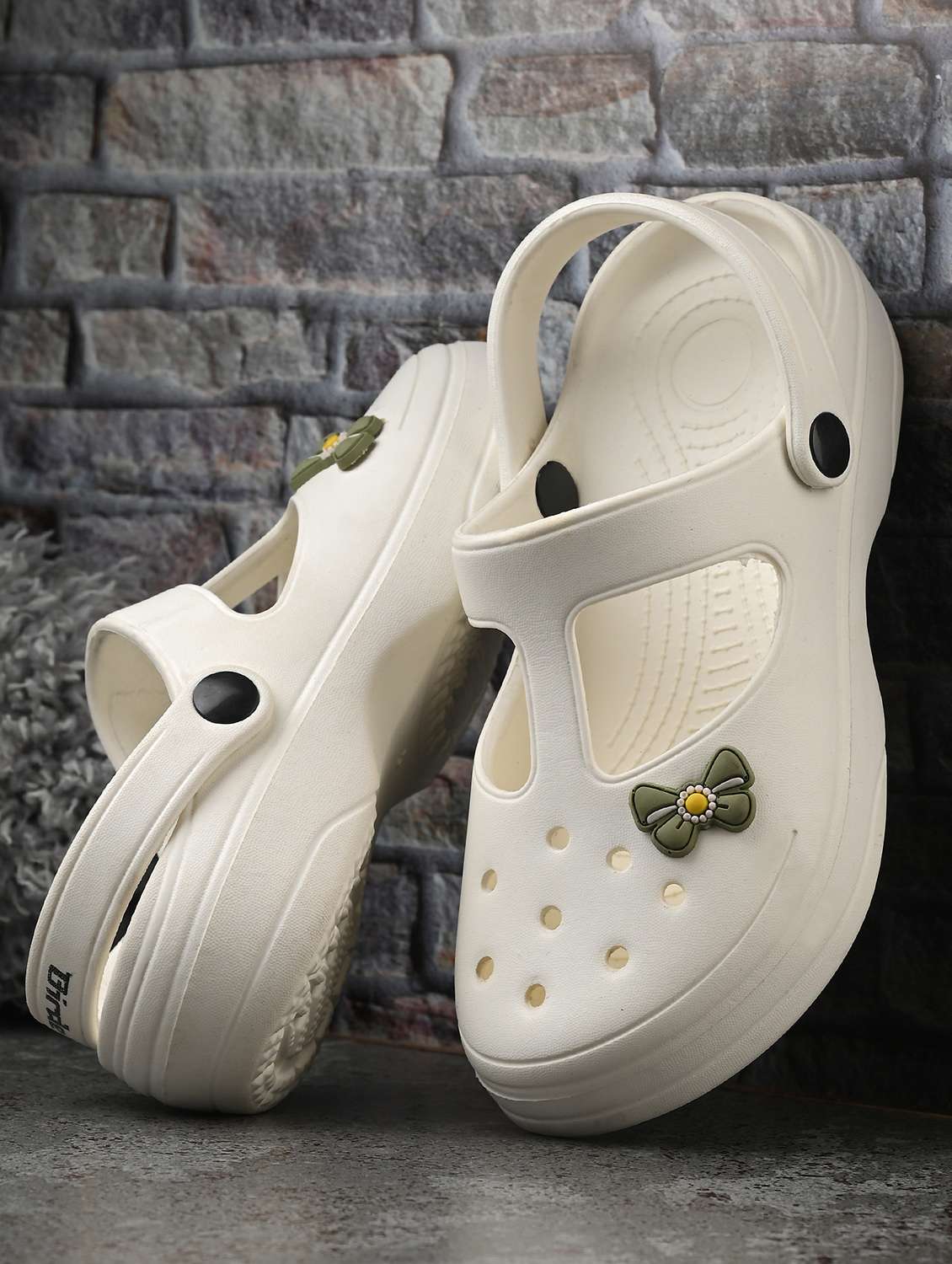 women white solid clogs