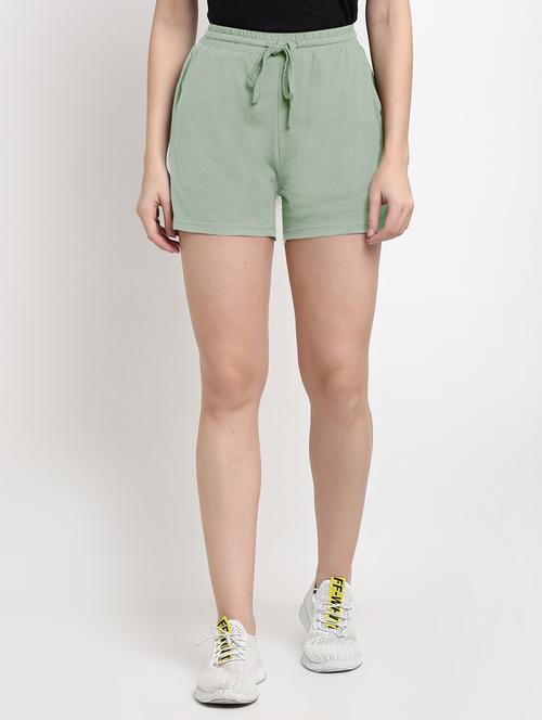 women solid mid rise slim fit shorts - 21853431 - Standard Image - 0