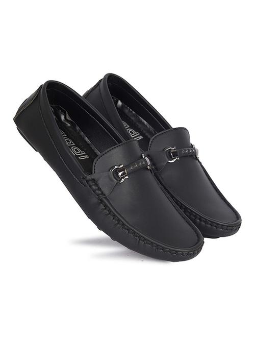 men slip on horsebit loafer - 21853550 -  Standard Image - 0