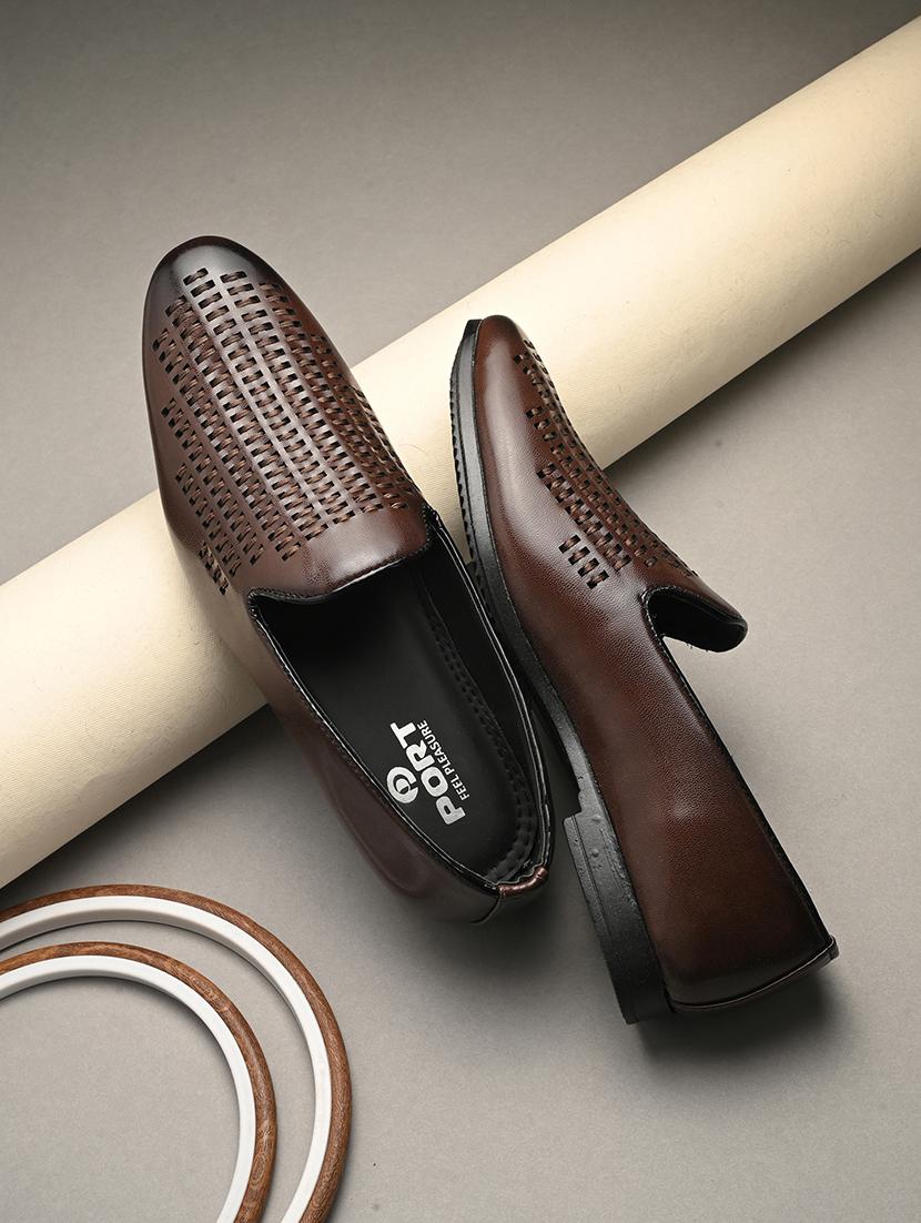 men brown slip on mojari - 21853590 -  Zoom Image - 0