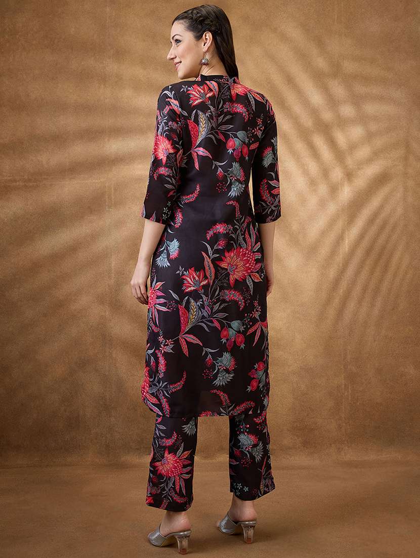 women three quarter sleeve kurta pant set - 21853680 -  Standard Image - 2