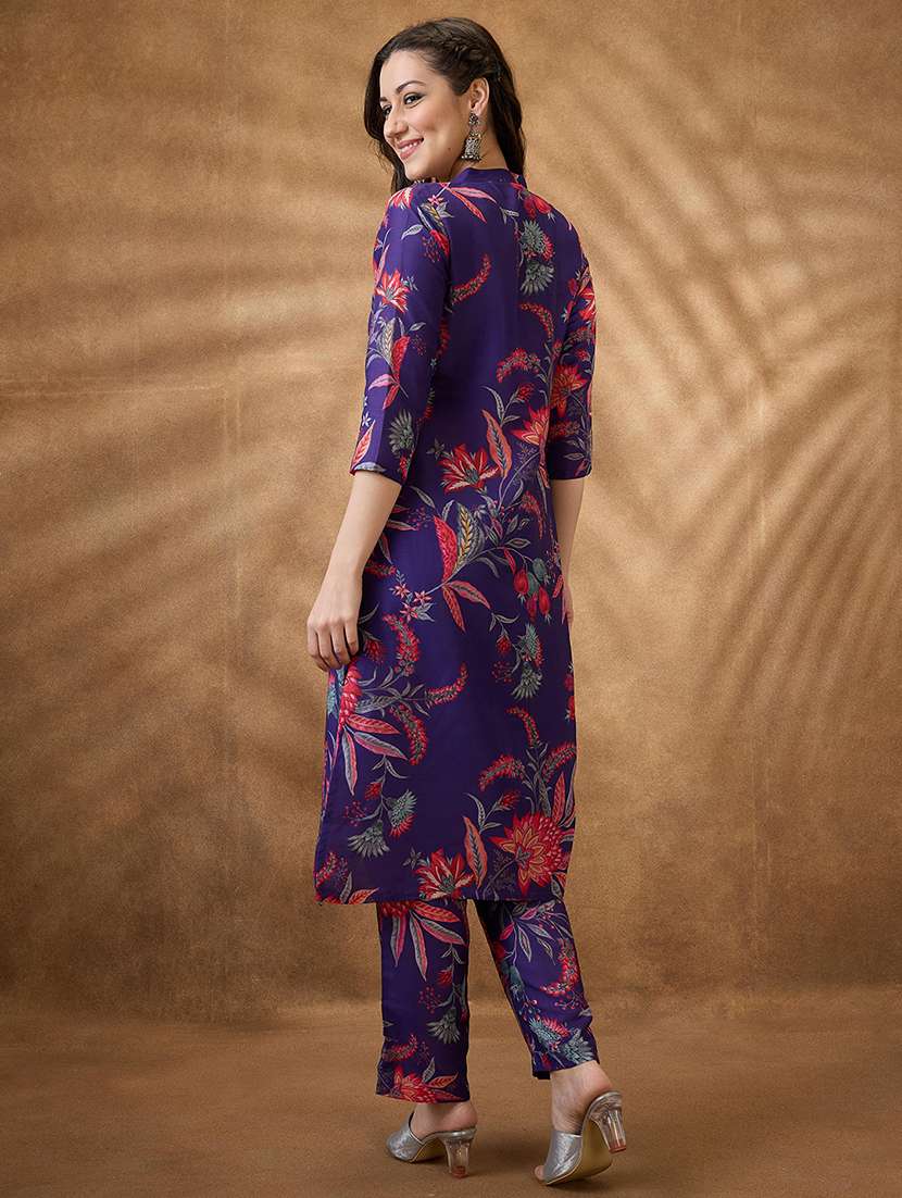 women three quarter sleeve kurta pant set - 21853681 -  Standard Image - 2