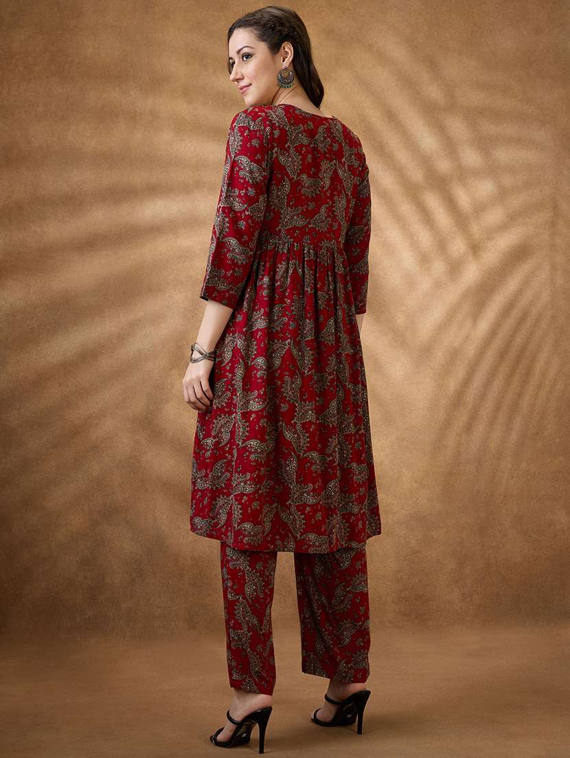 women maroon three quarter sleeve kurta pant set - 21853735 -  Standard Image - 2