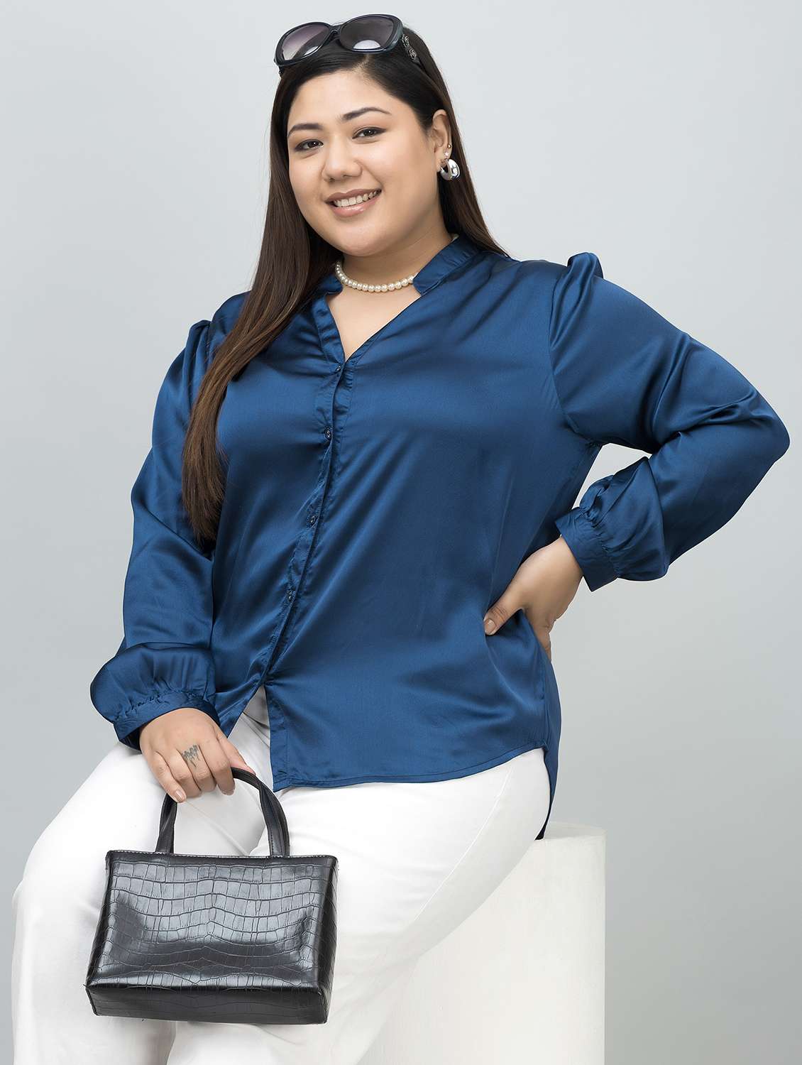 women plus size solid long sleeves shirt