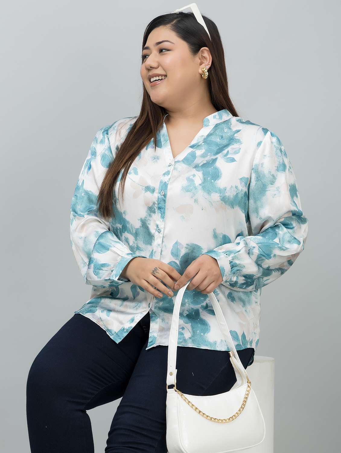 women plus size printed long sleeves shirt