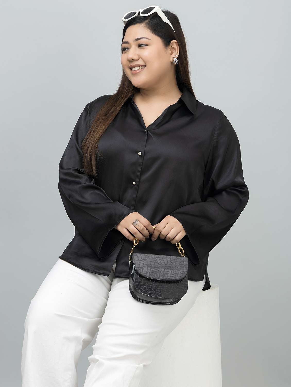 women plus size solid long sleeves shirt