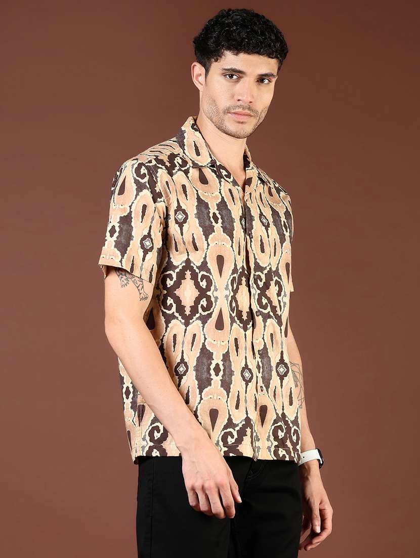 men printed cuban collared short sleeve shirt - 21854310 -  Standard Image - 2