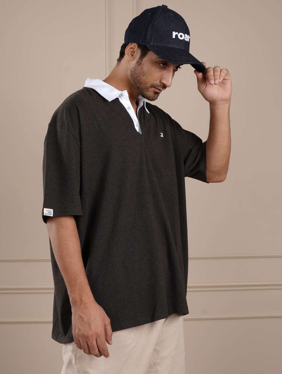 men black solid short sleeve regular fit polo t-shirt - 21854328 - Zoom Image - 0