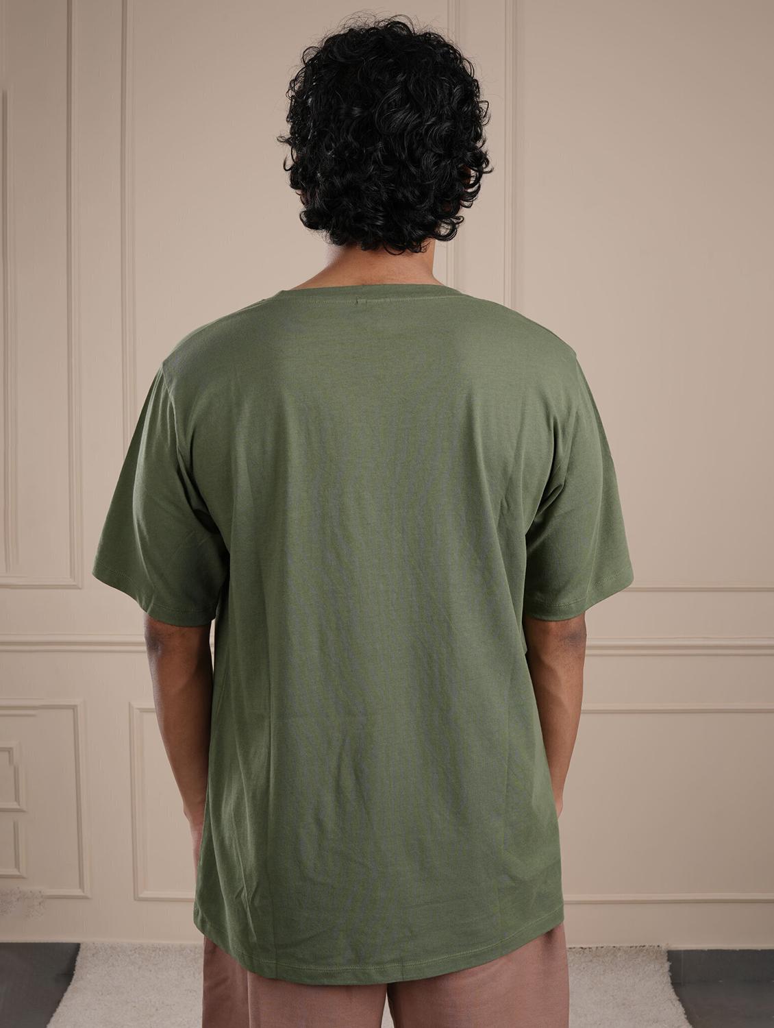 men green solid short sleeve regular fit t-shirt - 21854345 - Standard Image - 2