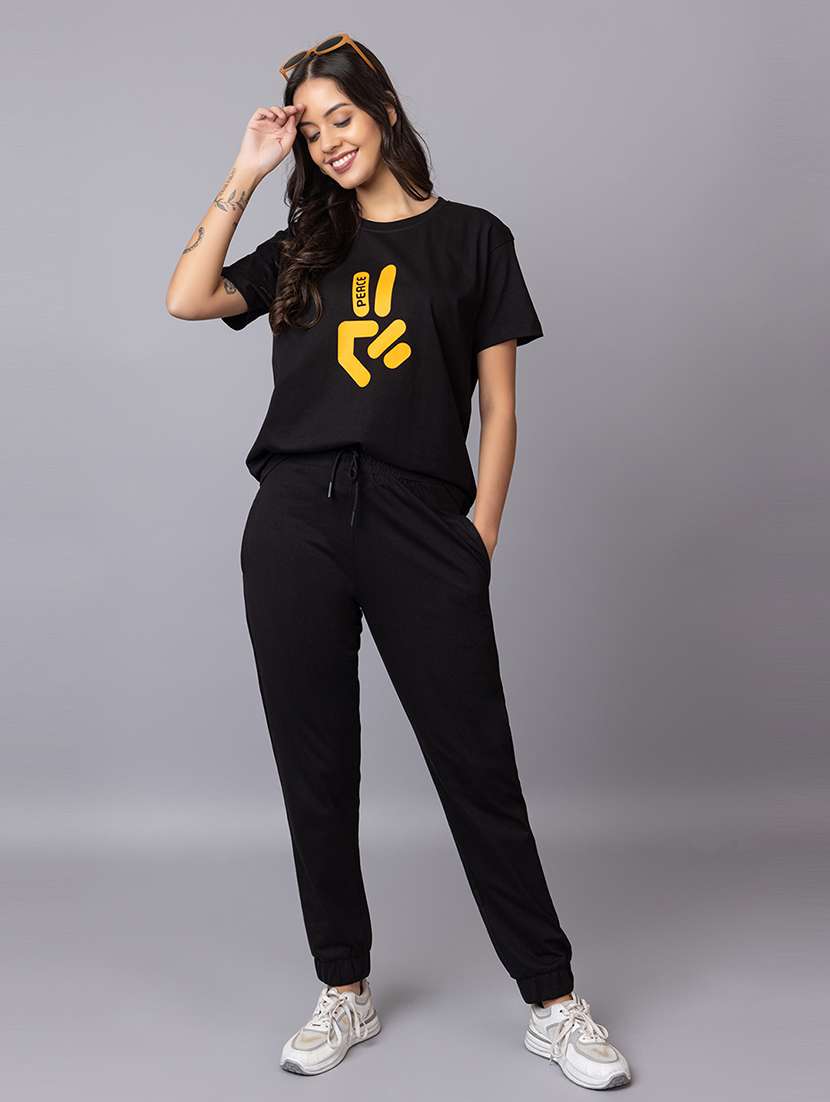 women printed t-shirt and jogger co-ord set
