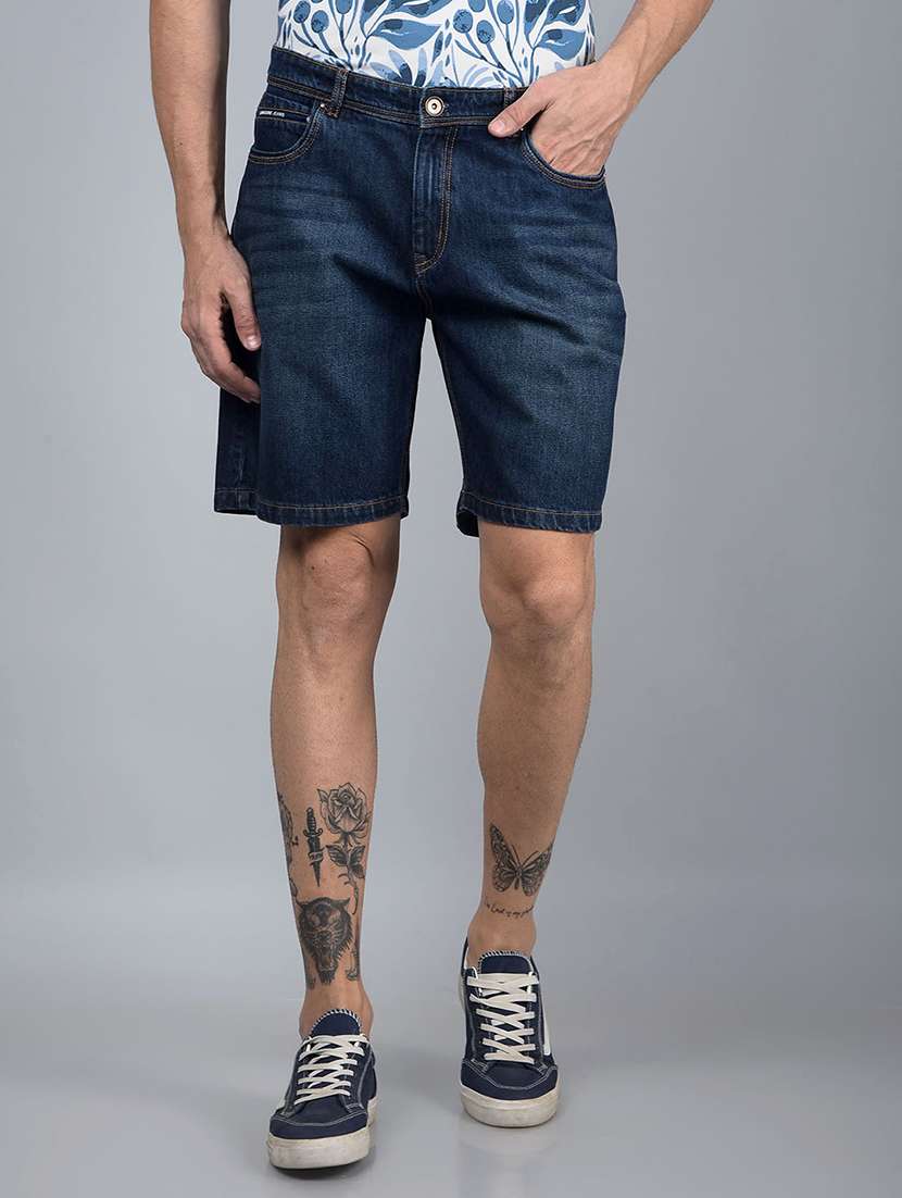 men washed mid rise shorts