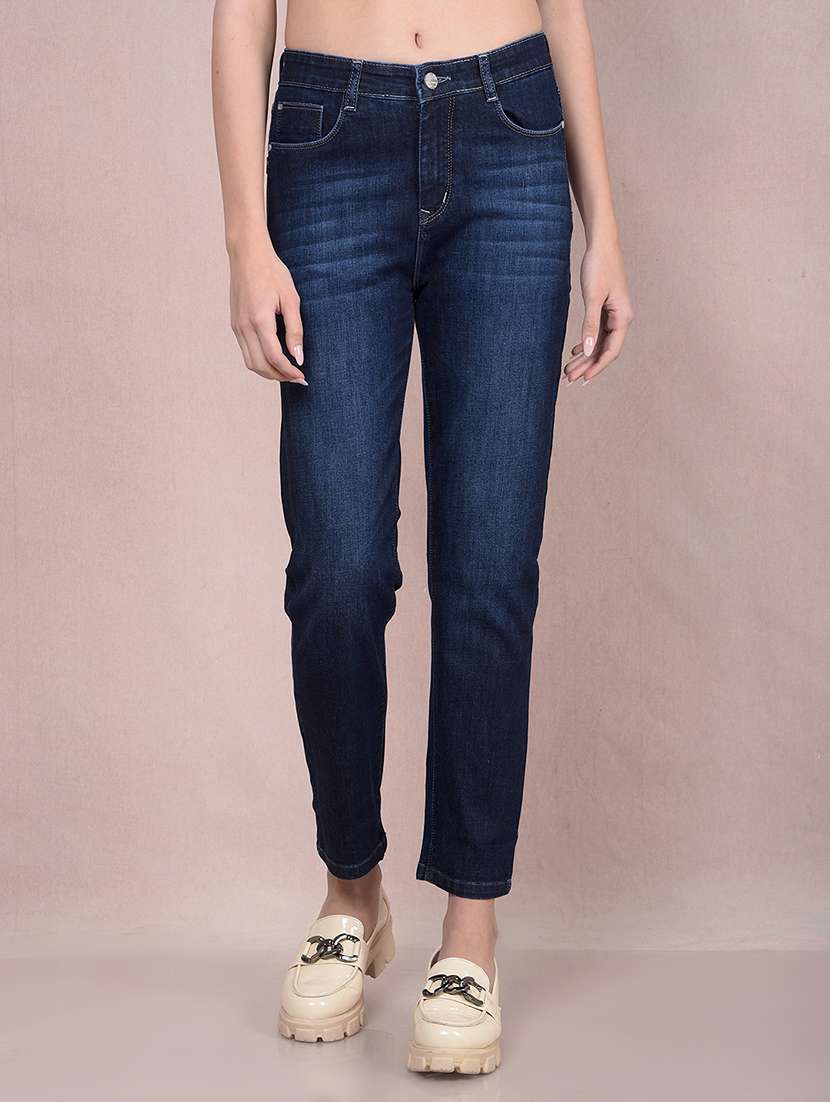 women solid mid rise straight fit jean
