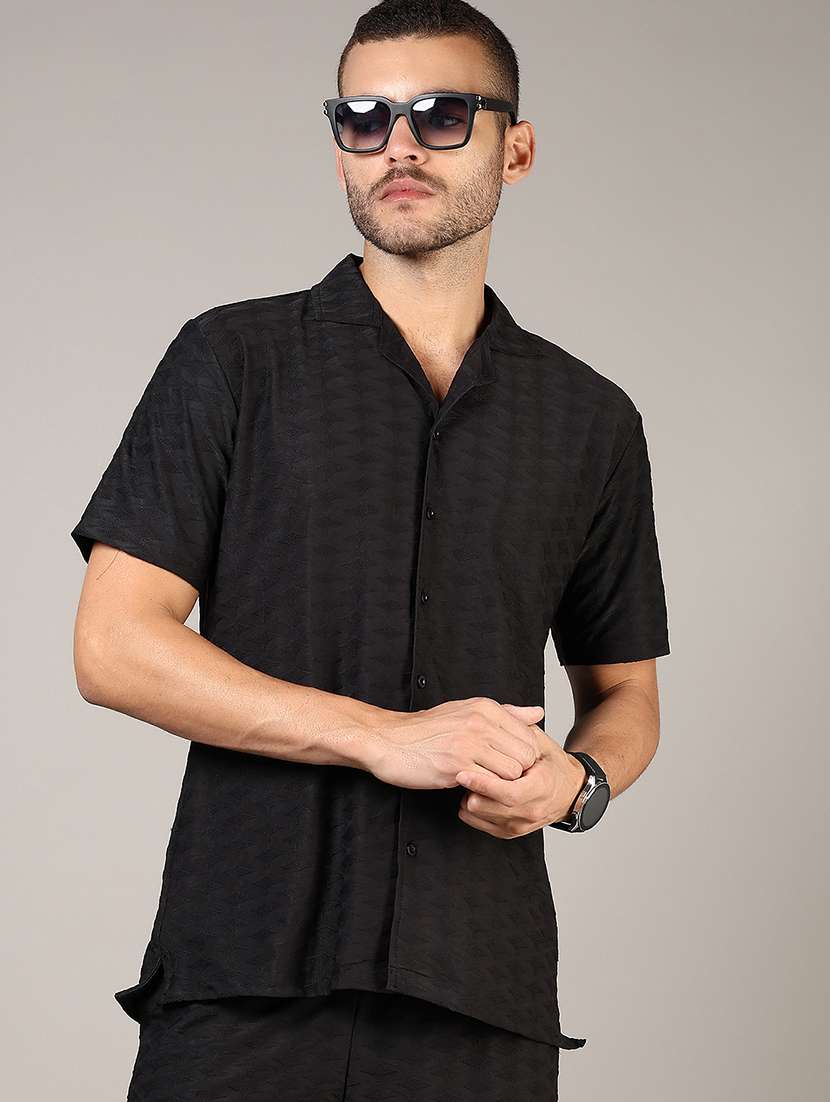 men textured cuban colared casual shirt