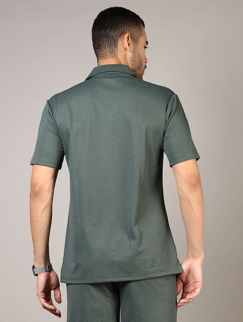 men textured cuban colared casual shirt - 21864298 -  Standard Image - 2