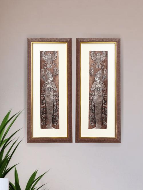 egyptian king pharaoh goddess nekhbet embossed foil painting - 21866056 - Standard Image - 0