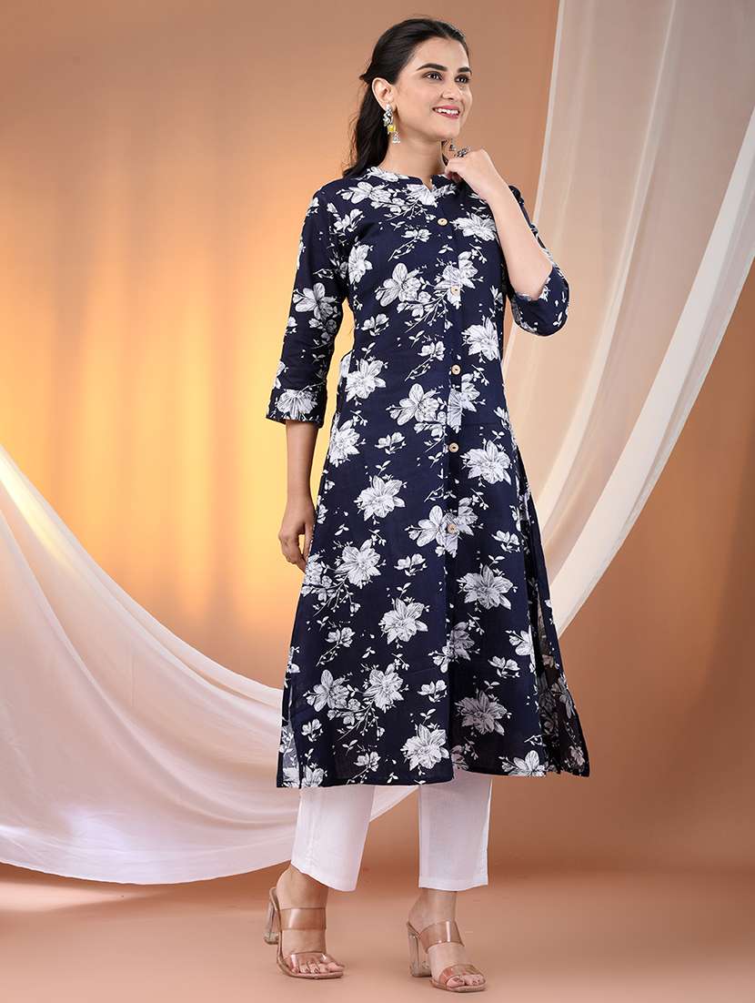 women floral printed three quarter sleeve a-line kurta - 21869902 - Standard Image - 2