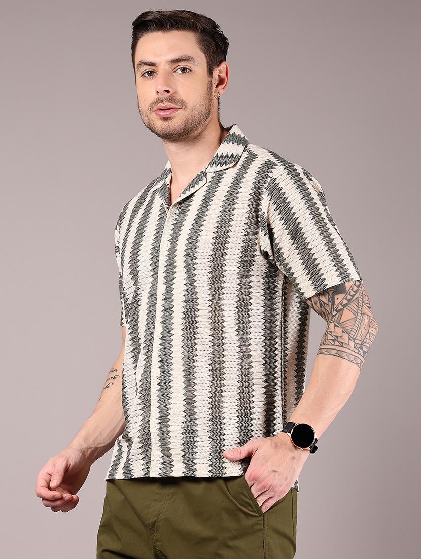men self designed collaerd short sleeve shirt - 21872788 - Standard Image - 2