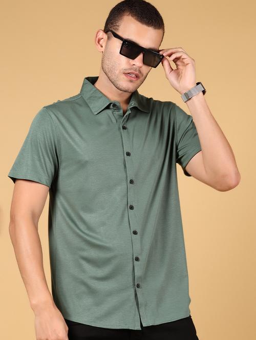 men solid short sleeve regular fit casual shirt - 21873020 -  Standard Image - 0
