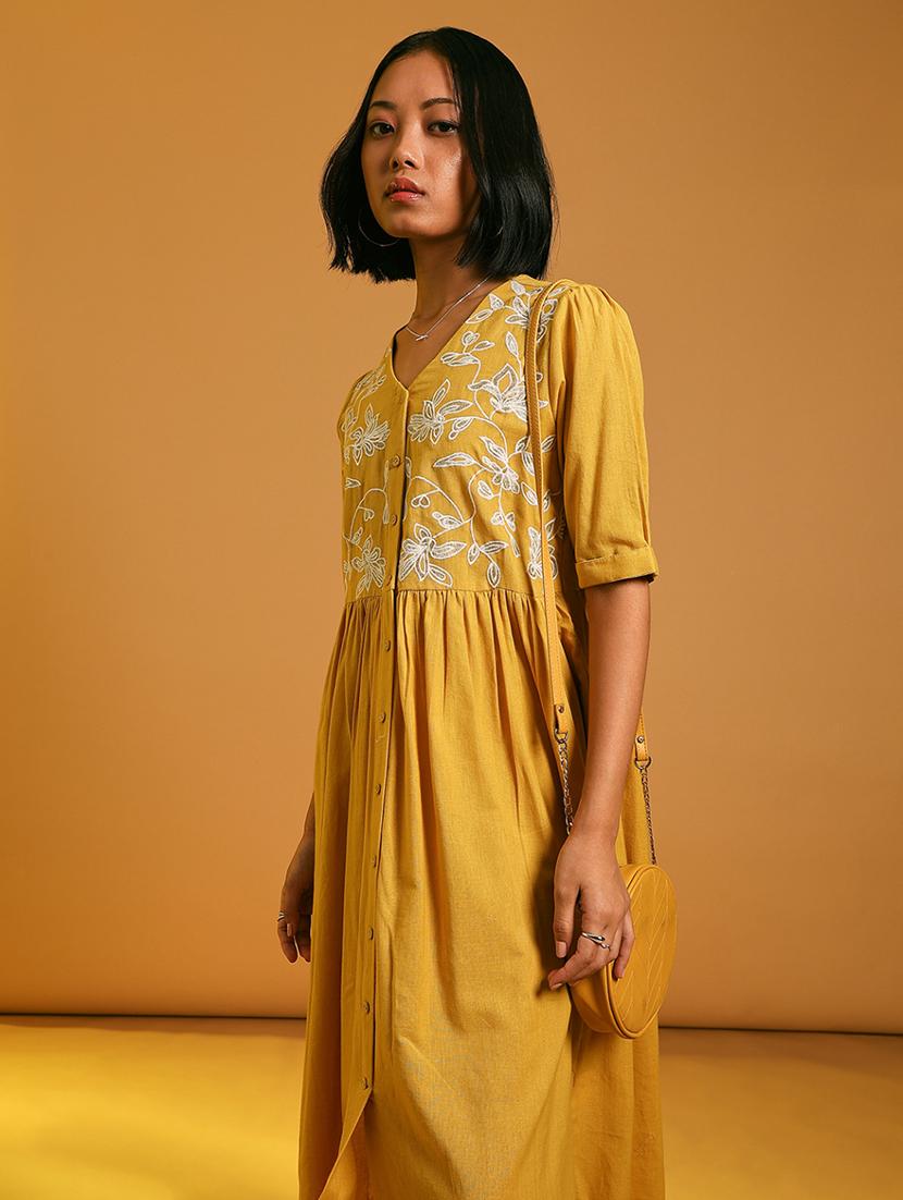 women embroidered elbow sleeve a-line ethnic dress - 21873343 - Standard Image - 2