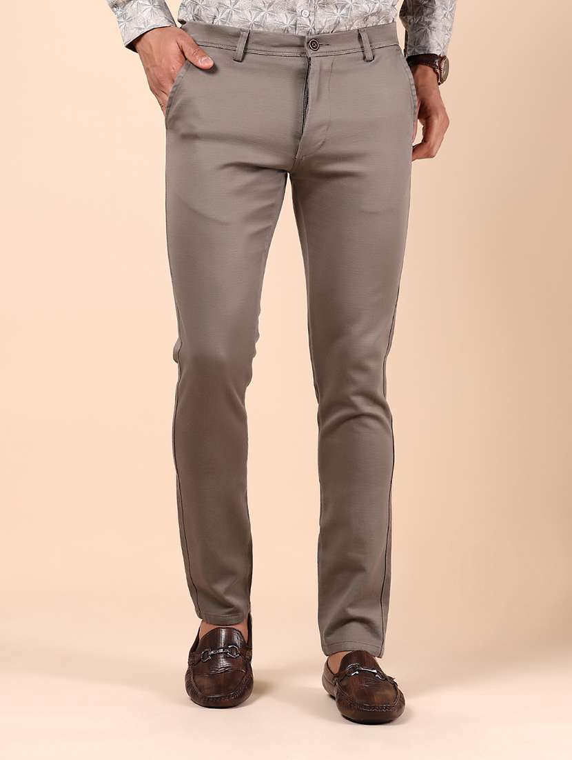 men solid mid rise casual chinos