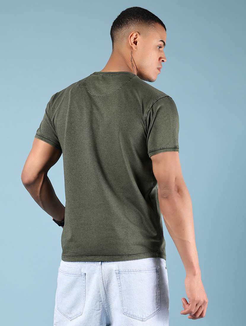 men chest print round neck regular fit t-shirt - 21873691 - Standard Image - 2