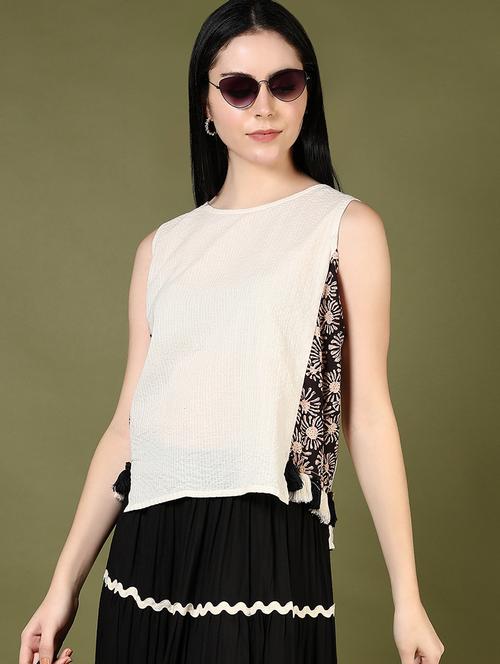 women off white printed sleeveless regular top - 21873742 - Standard Image - 0