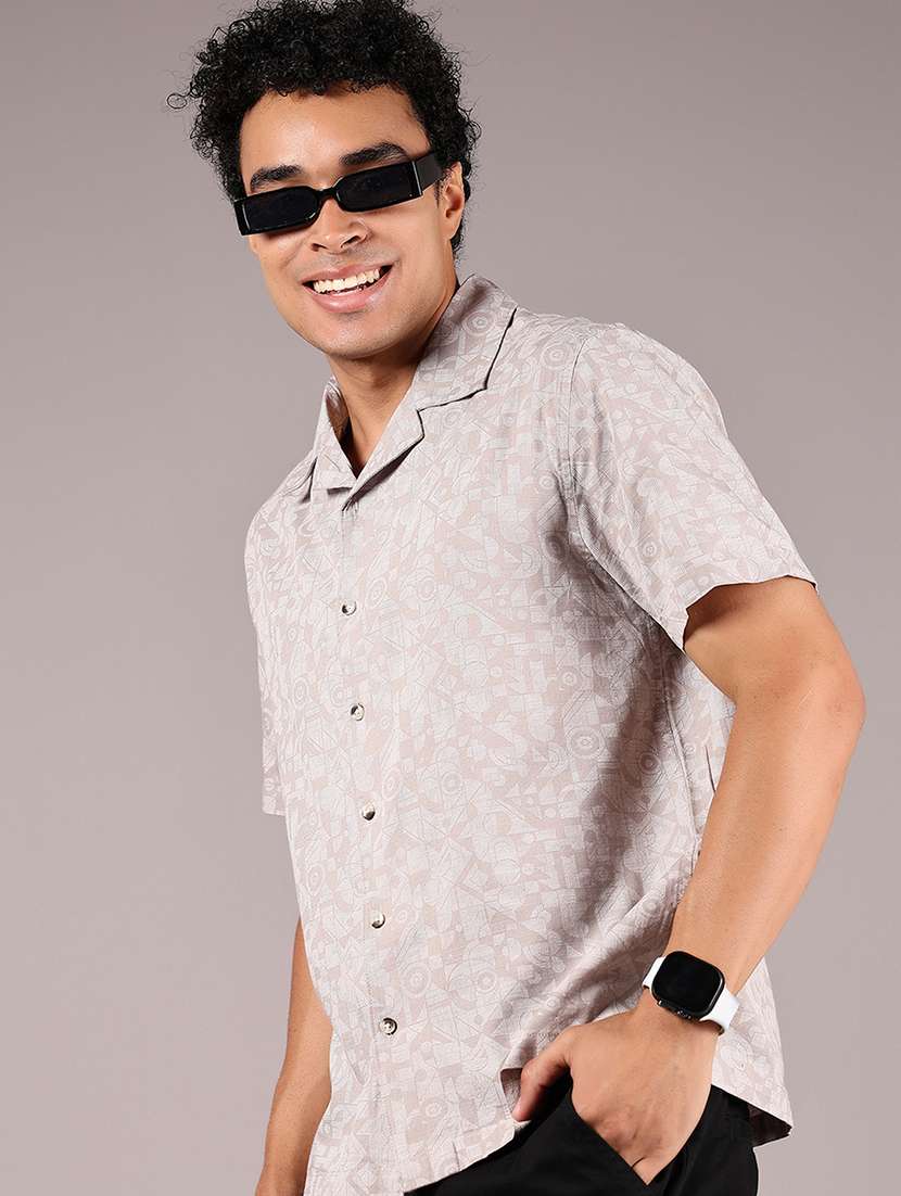 men textured cuban collaerd short sleeve shirt