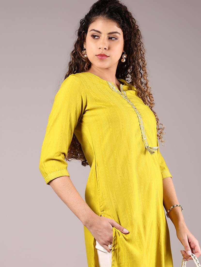 women three quarter sleeve straight kurta - 21874077 - Standard Image - 2