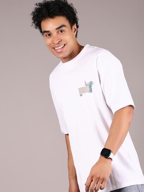 men white solid short sleeve oversized t-shirt - 21874175 -  Standard Image - 0