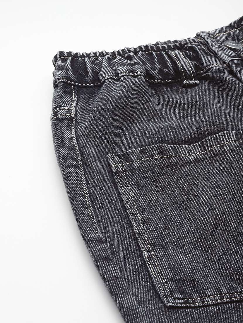 Women Solid High Rise Straight Fit Jean