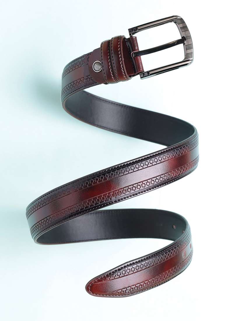 men brown pin buckle closure belt