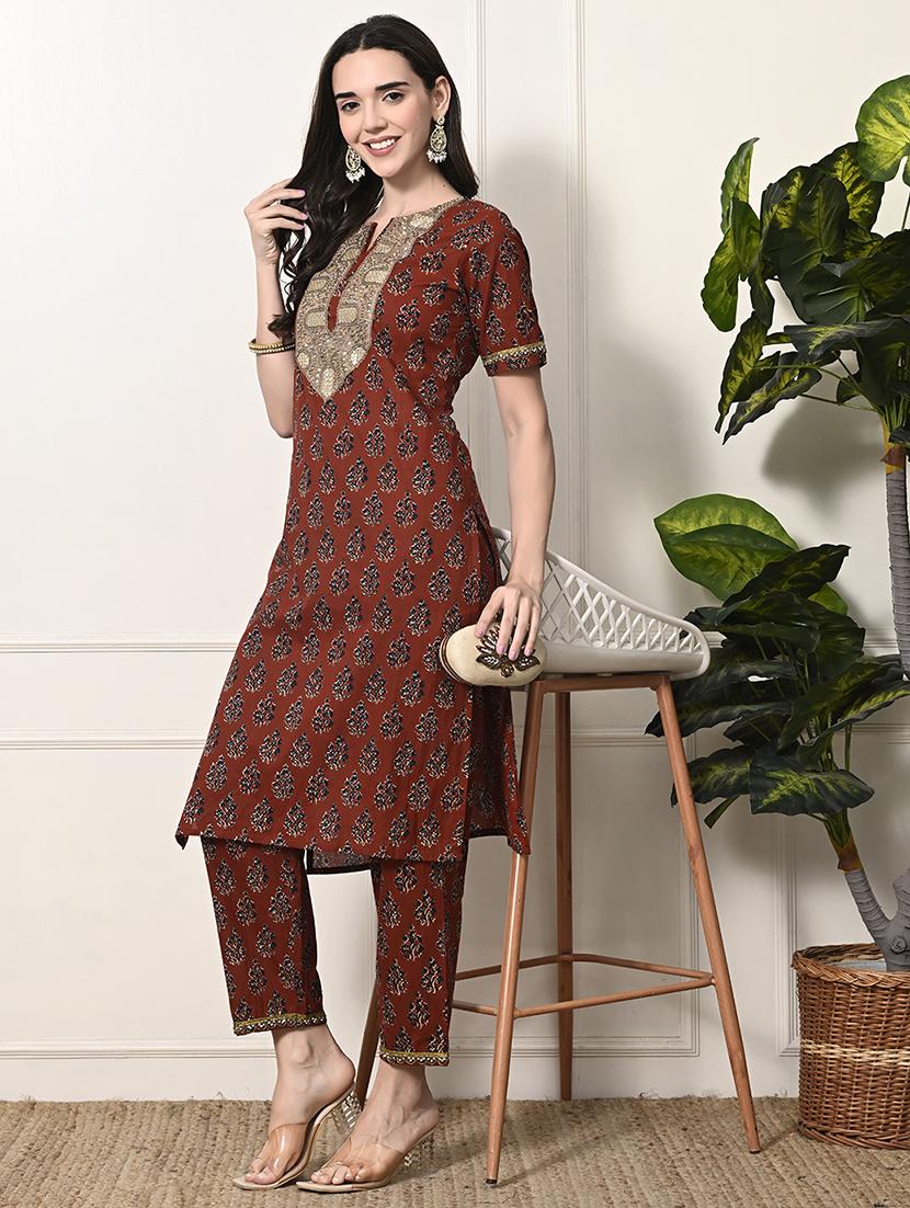 women printed & embroidered kurta and pant set - 21899127 - Zoom Image - 0