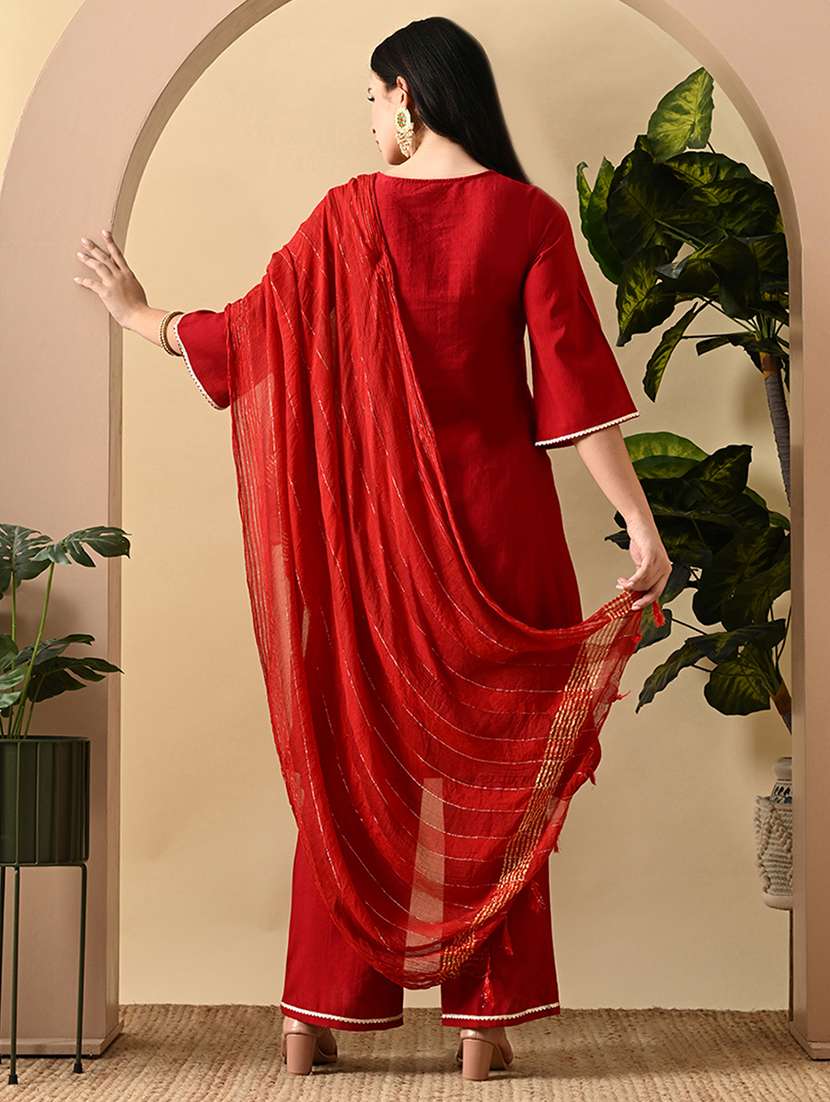 Women Gota Detailed Kurta Pant With Dupatta 