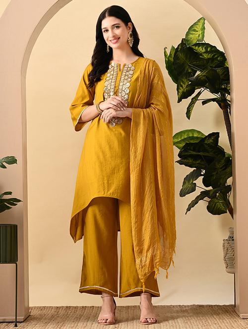 women gota detailed kurta pant with dupatta - 21899144 - Standard Image - 0