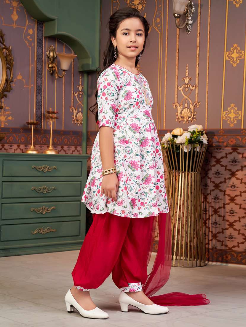 girls floral printed kurta and patiyala with dupatta   - 21900963 -  Standard Image - 2