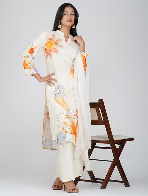 women three quarter sleeve kurta palazzo with dupatta set - 21901364 -  Standard Image - 0