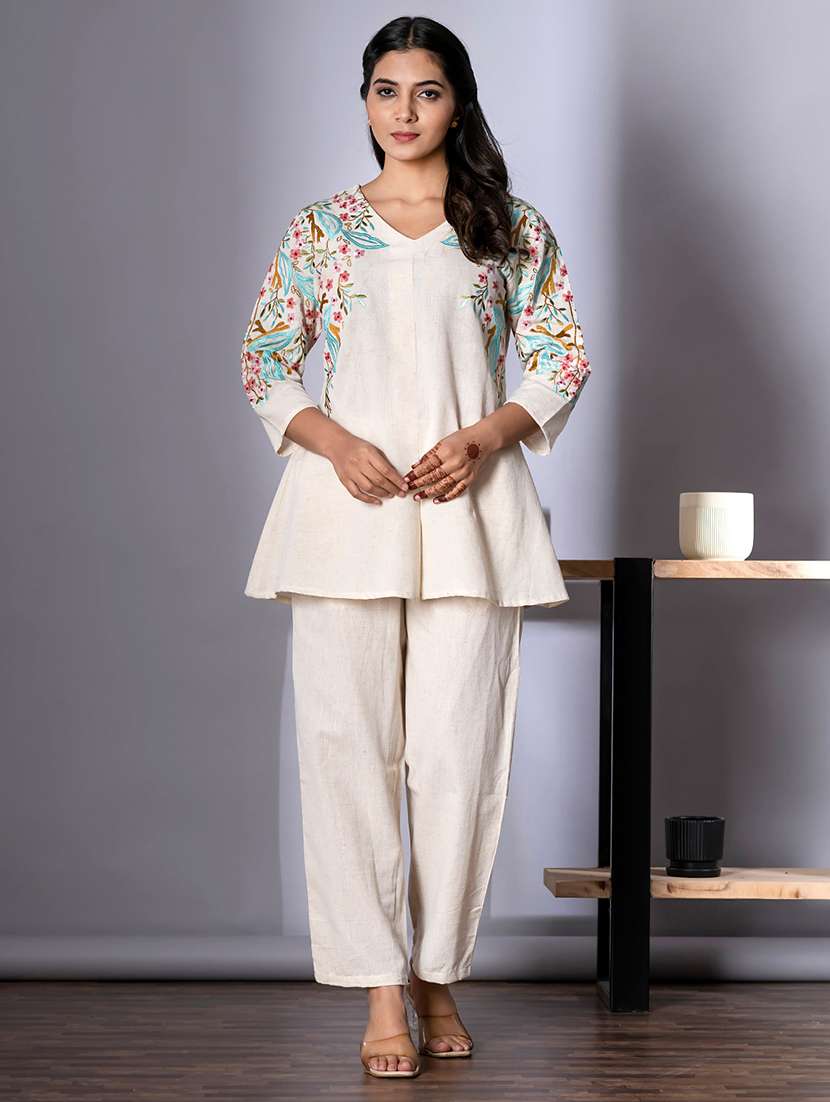 women three quarter sleeve ethnic co-ord set