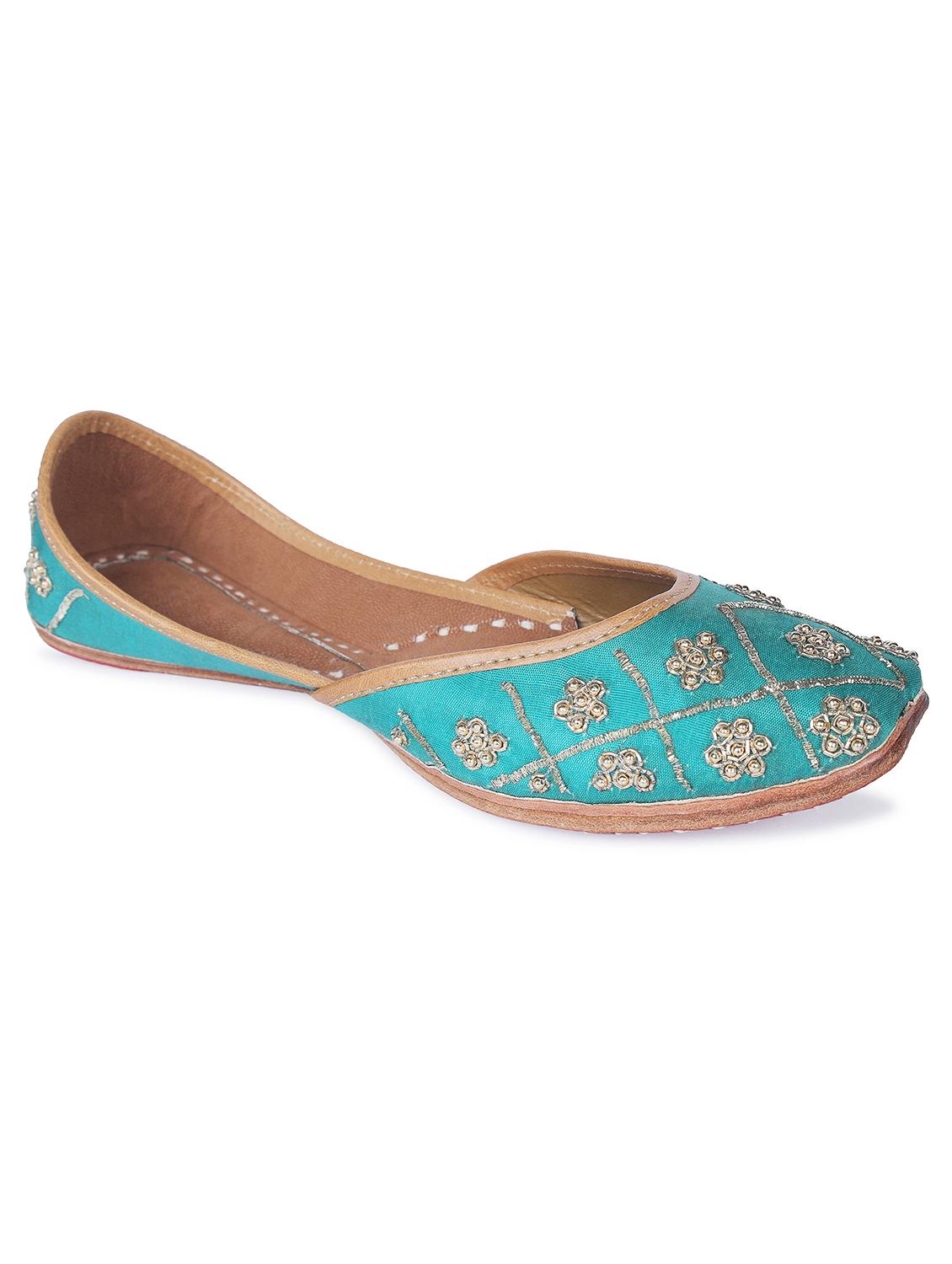 women handmade embroidered punjabi jutti - 21904385 -  Zoom Image - 0