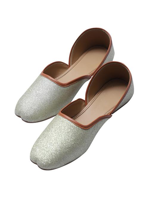 women handmade textured fabric jutti - 21904406 -  Standard Image - 0