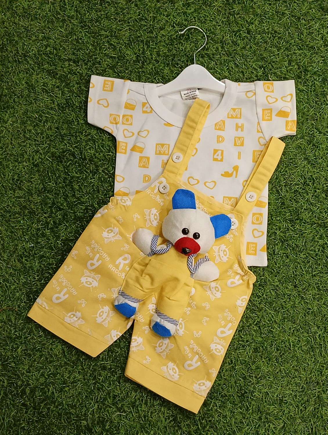 kids printed t-shirt & dungree set - 21904423 -  Standard Image - 2