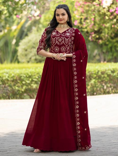 women elbow sleeve embroidered kurta dupatta set - 21904585 - Standard Image - 0
