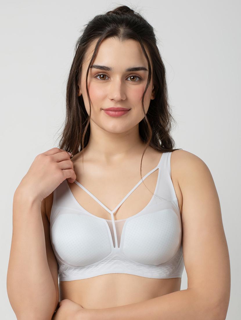 women solid lightly padded bralette 