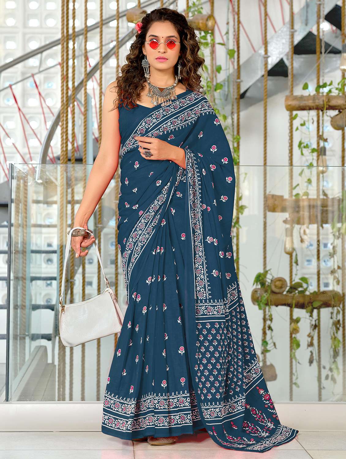 women printed casual wear saree with blouse