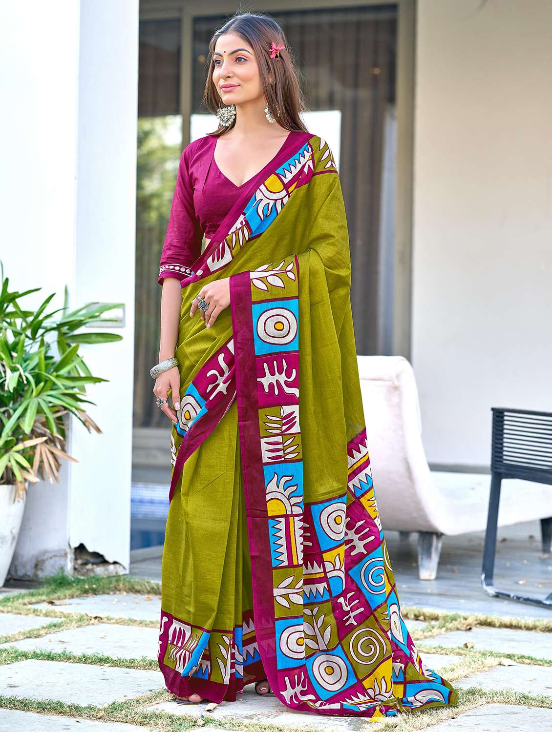 women printed casual wear saree with blouse