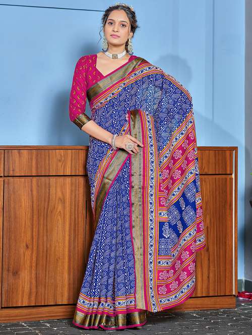 women printed casual wear saree with blouse - 21905357 -  Standard Image - 0